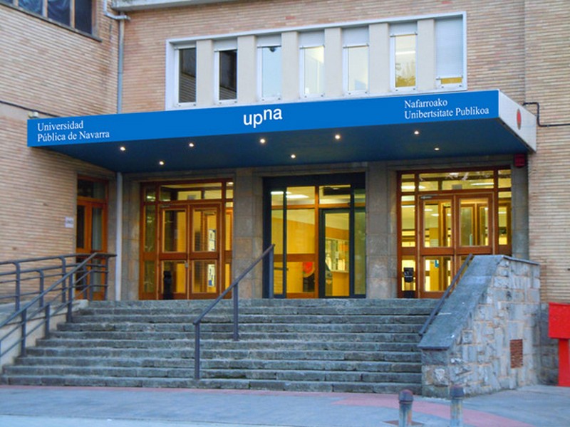 CIUDAD DE PAMPLONA 2015. OFERTA COMEDOR